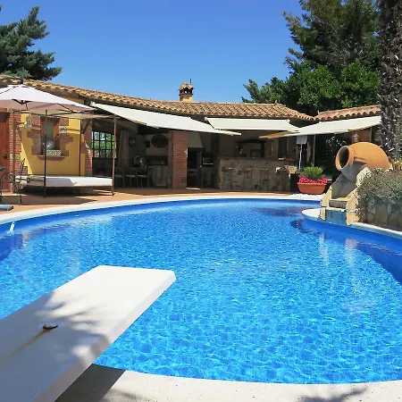 Holiday Carlemant Hébergement de vacances